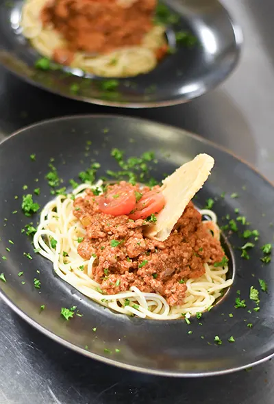 Plat de spaghetti bolognese